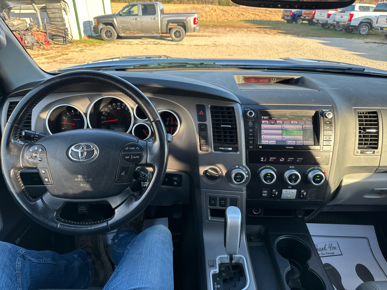 Toyota Sequoia 4WD 5.7L Limited (Natl) 2012