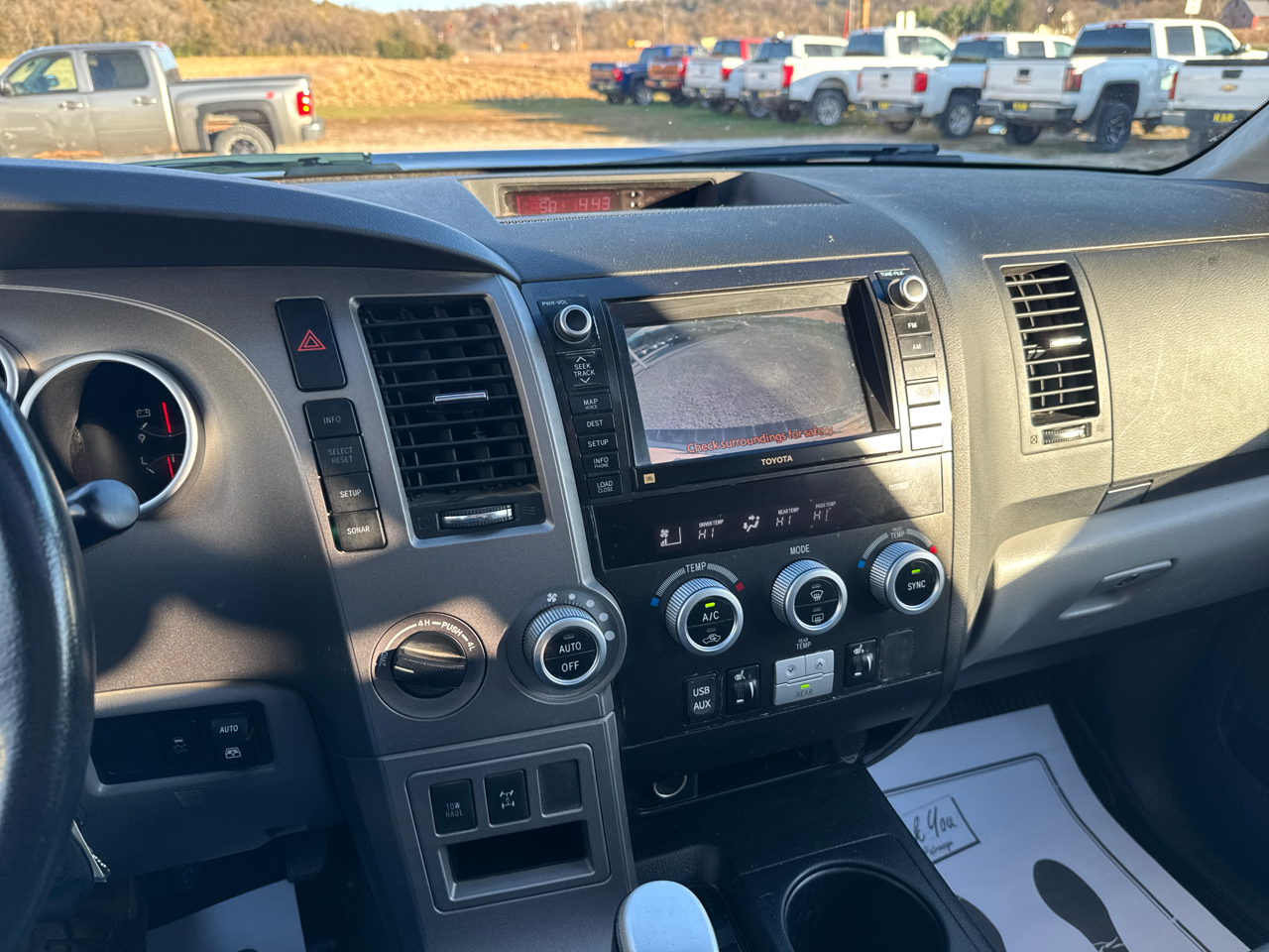 Toyota Sequoia 4WD 5.7L Limited (Natl) 2012