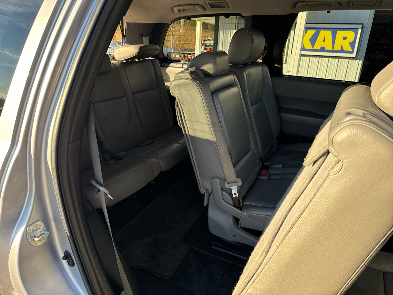 Toyota Sequoia 4WD 5.7L Limited (Natl) 2012