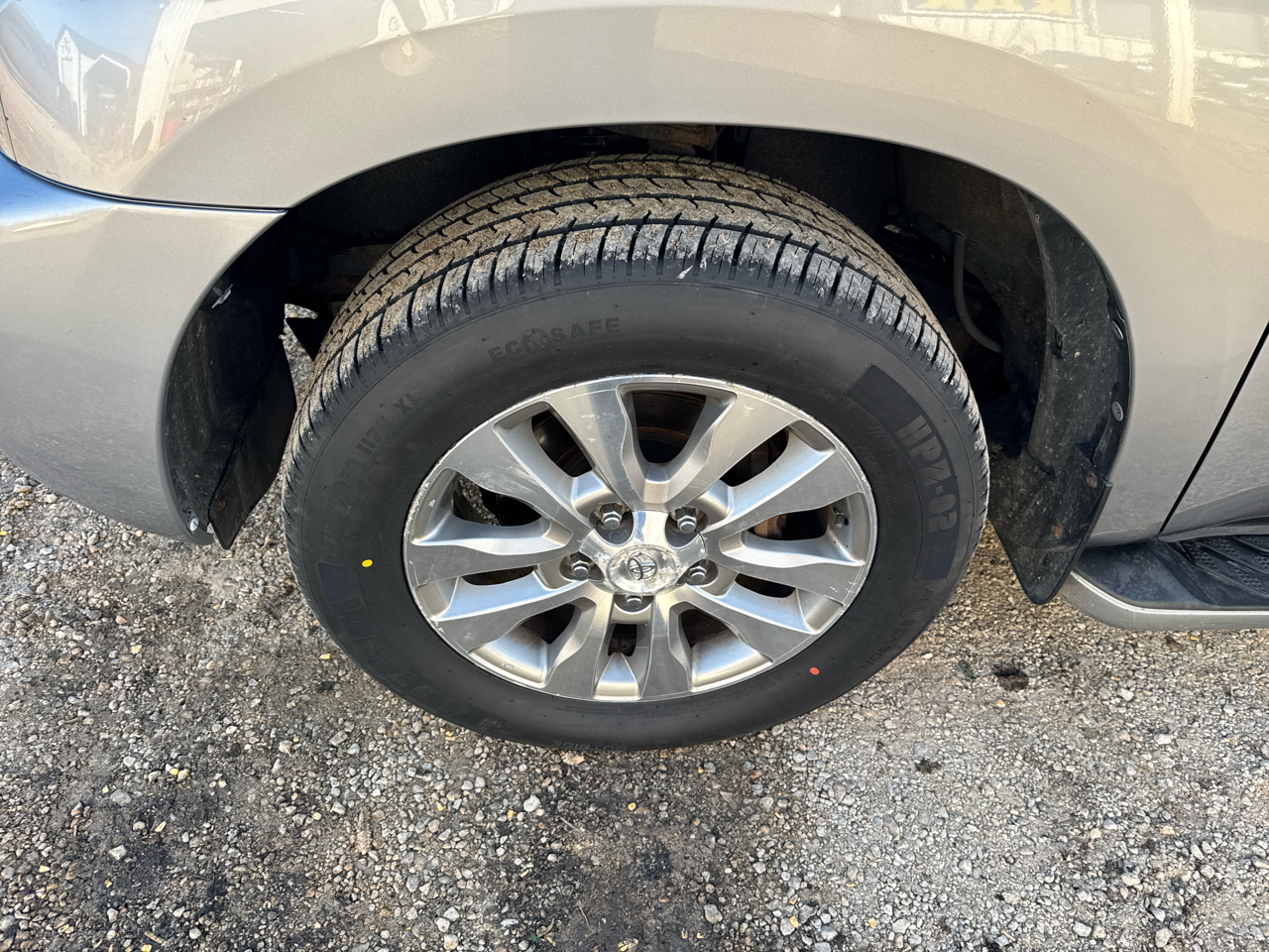 Toyota Sequoia 4WD 5.7L Limited (Natl) 2012