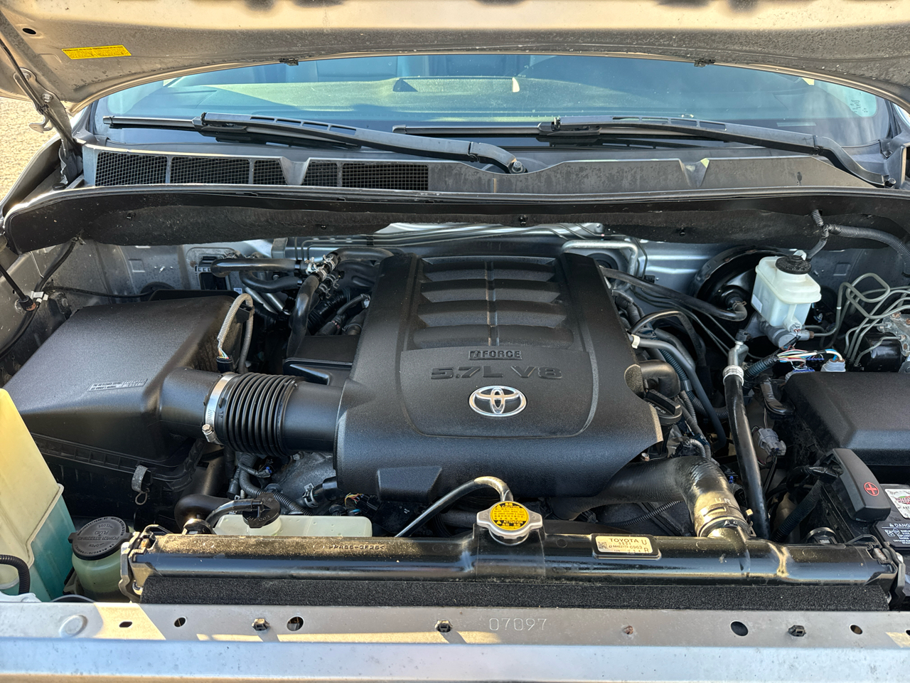 Toyota Sequoia 4WD 5.7L Limited (Natl) 2012