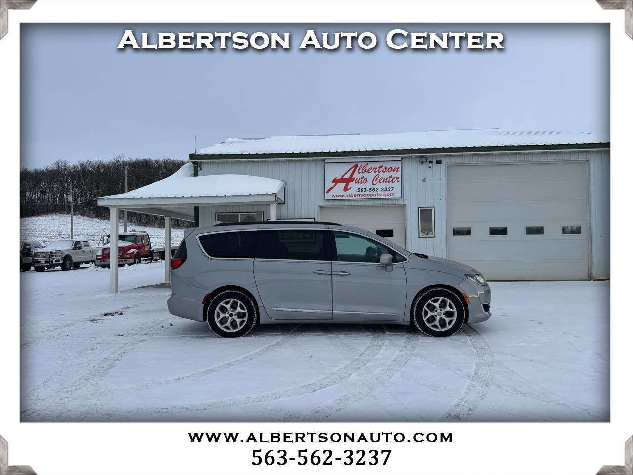 2017 Chrysler Pacifica Touring-L FWD