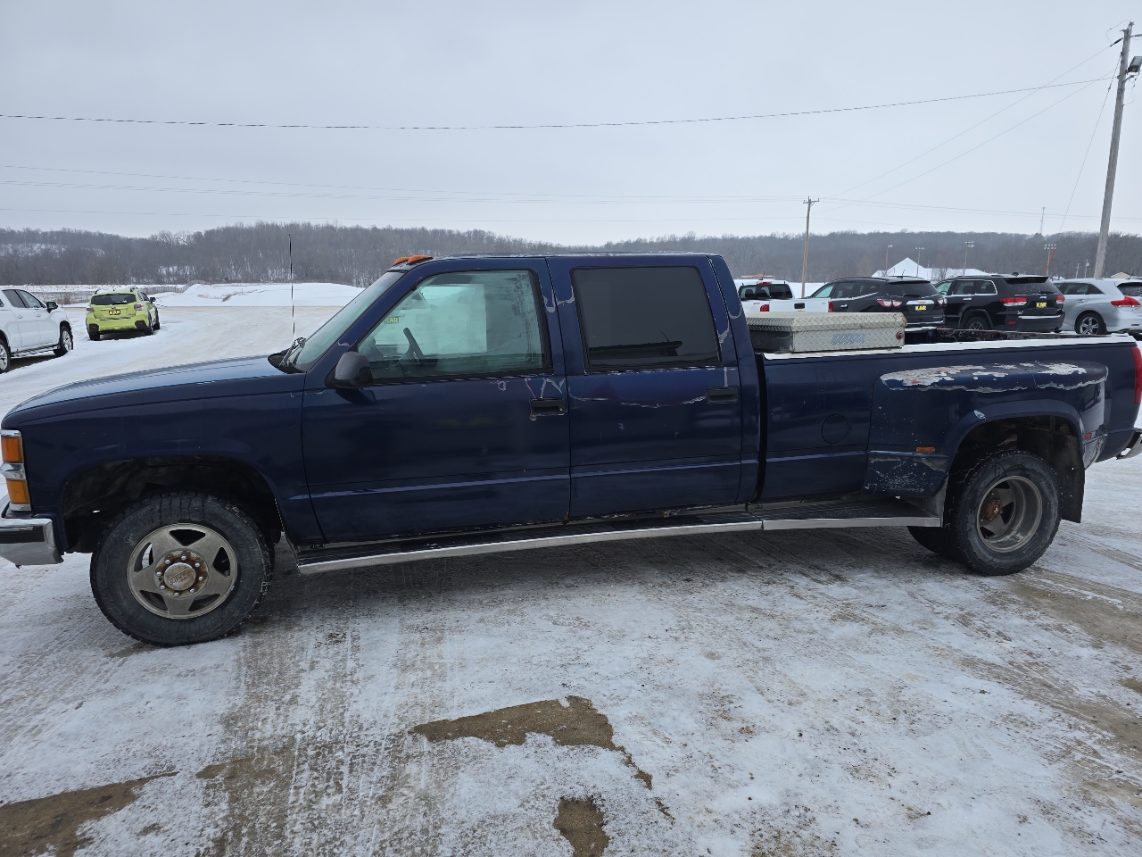 Chevrolet C/K 3500 Crew Cab 4dr 168.5" WB 1995