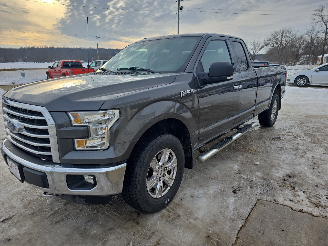 Ford F-150 4WD SuperCab 145" Lariat 2016