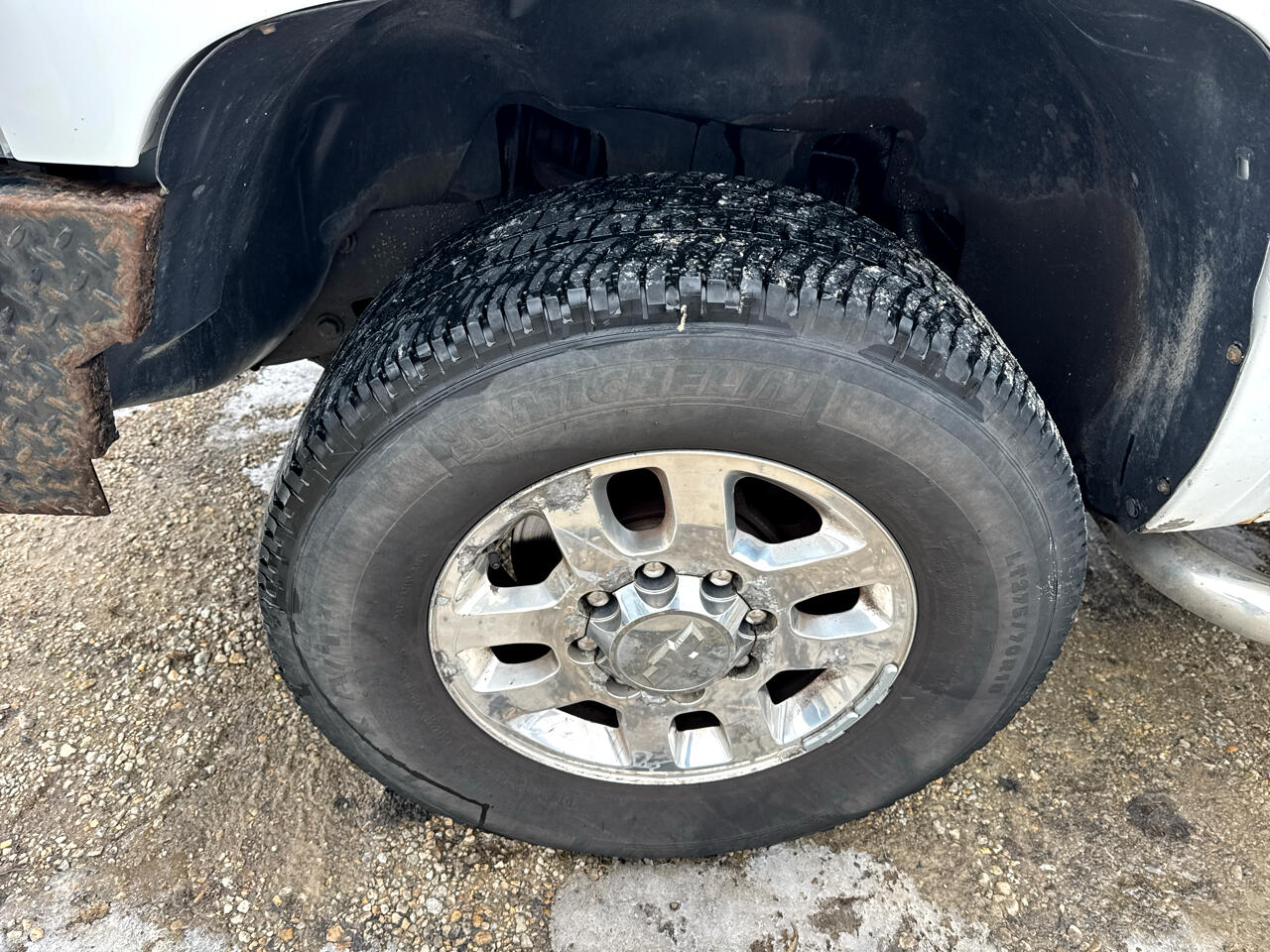 Chevrolet Silverado 3500HD 4WD Crew Cab 153.7" SRW LT 2011