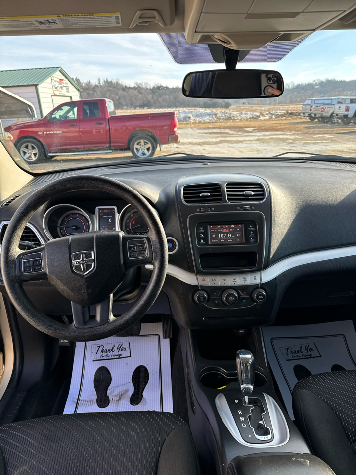 Dodge Journey AWD 4dr Mainstreet 2011