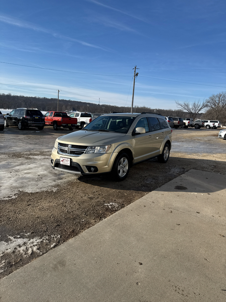 Dodge Journey AWD 4dr Mainstreet 2011