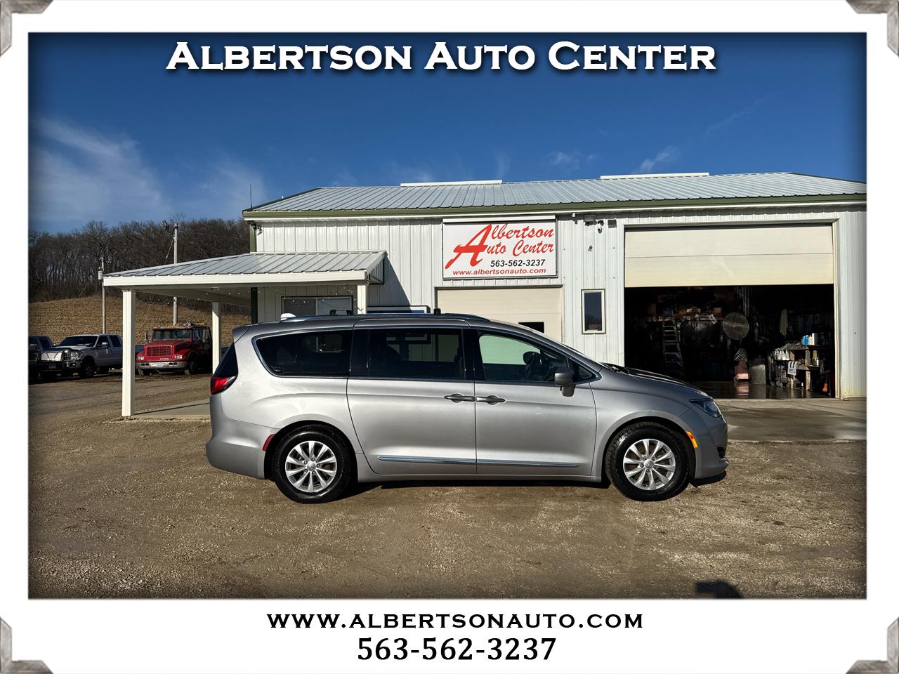 Chrysler Pacifica Touring L FWD 2018