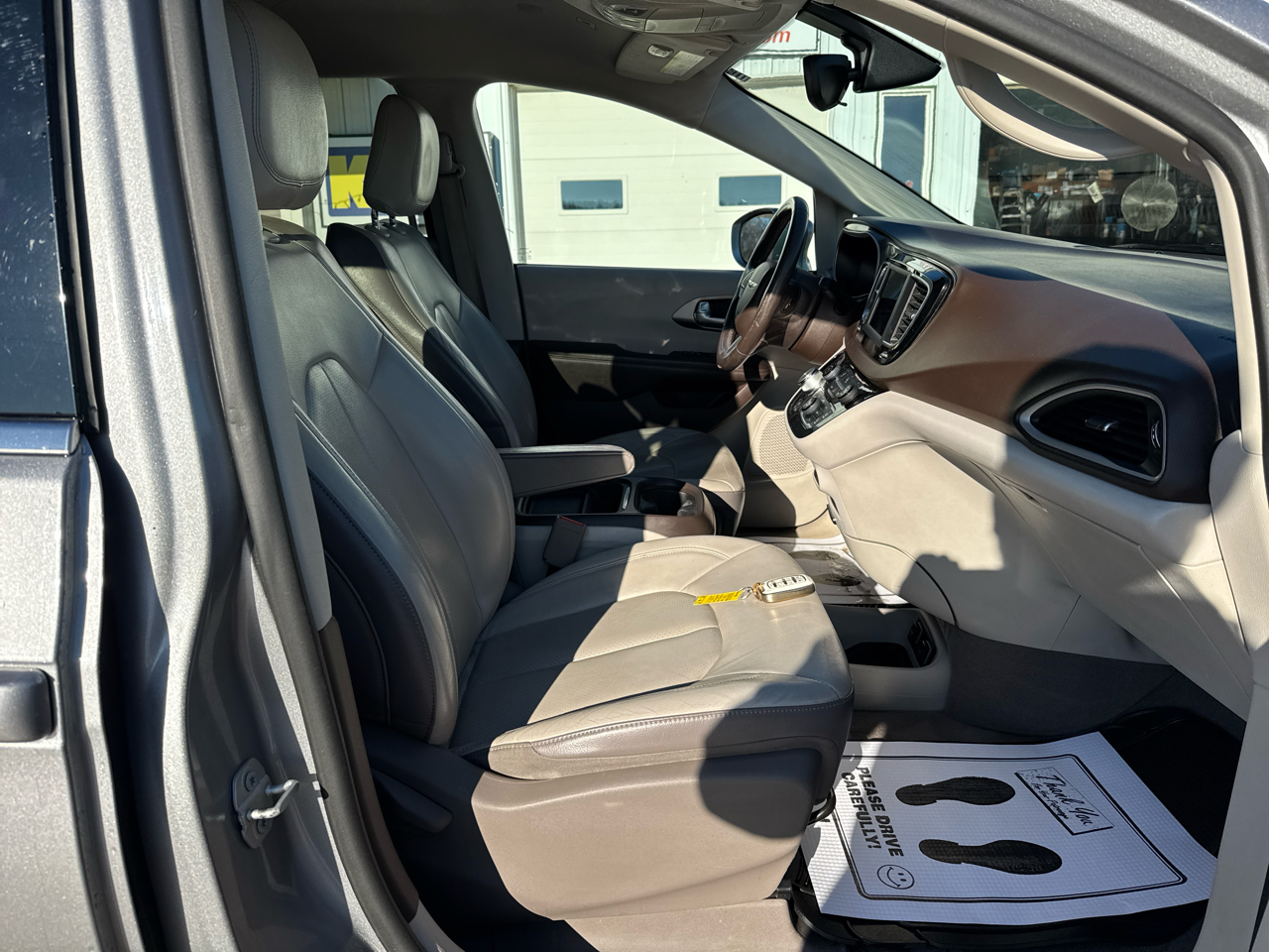 Chrysler Pacifica Touring L FWD 2018