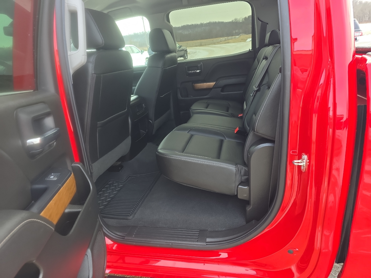 Chevrolet Silverado 1500 4WD Crew Cab 143.5" LTZ w/1LZ 2018