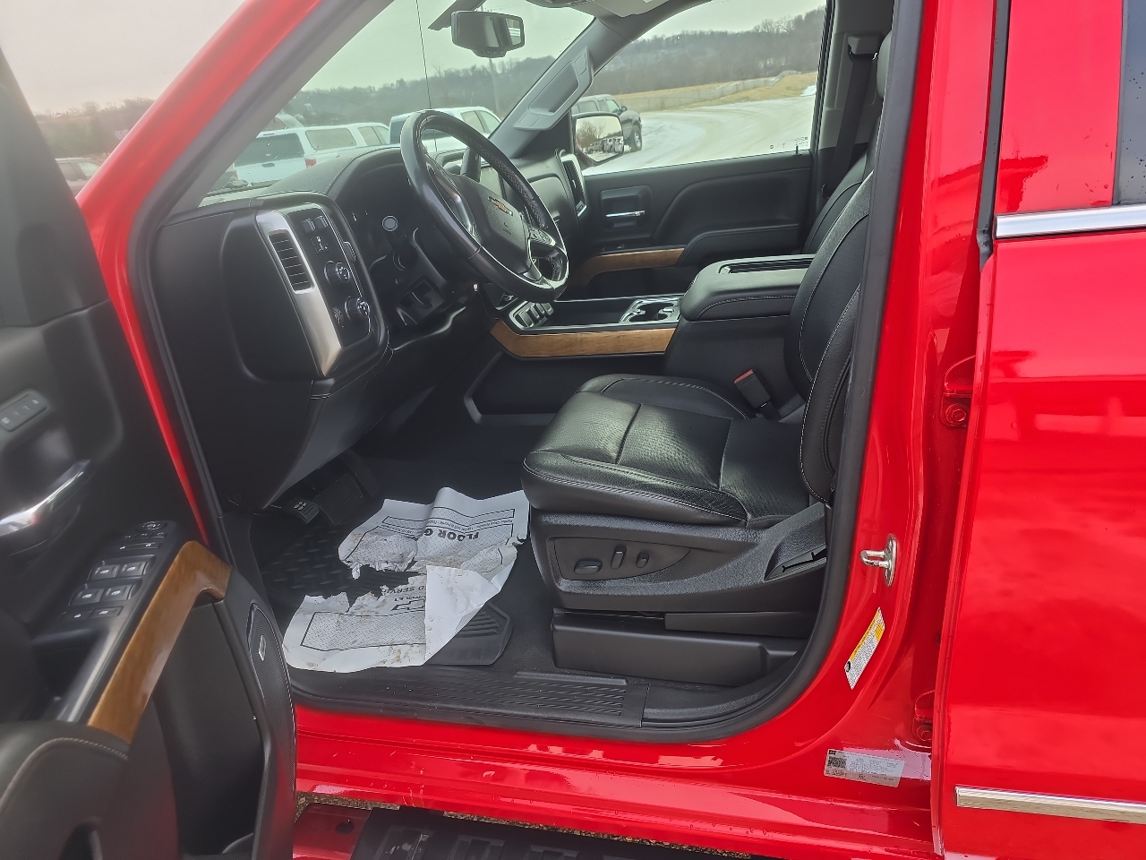 Chevrolet Silverado 1500 4WD Crew Cab 143.5" LTZ w/1LZ 2018