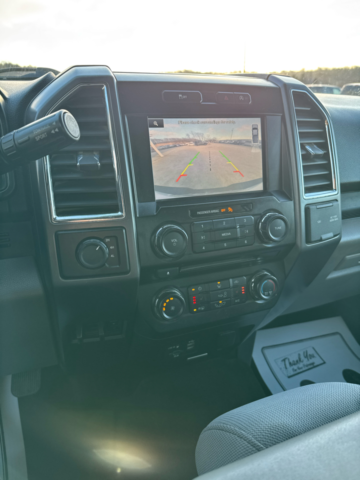 Ford F-150 XLT SuperCrew 4WD 2015