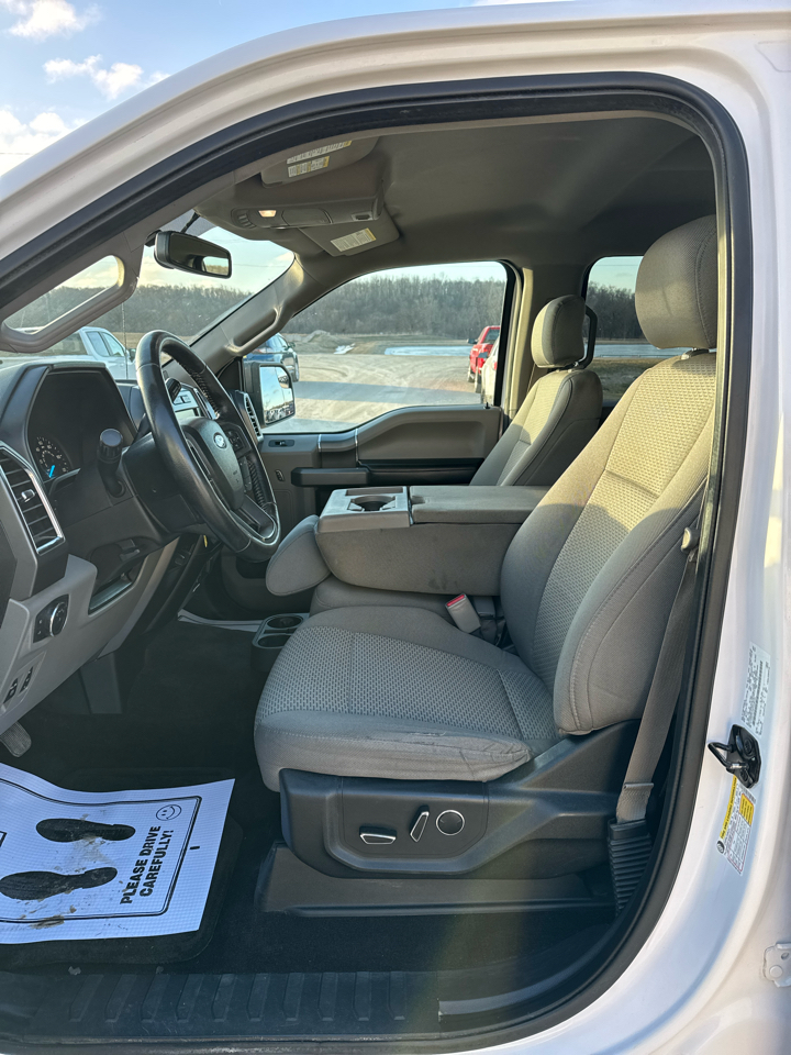 Ford F-150 XLT SuperCrew 4WD 2015