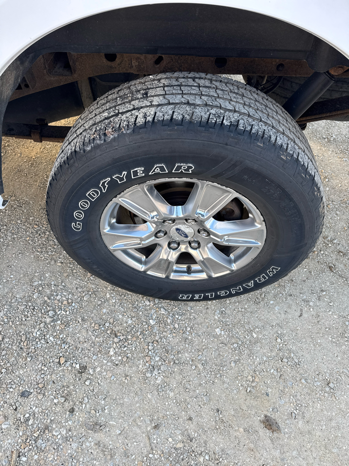 Ford F-150 XLT SuperCrew 4WD 2015