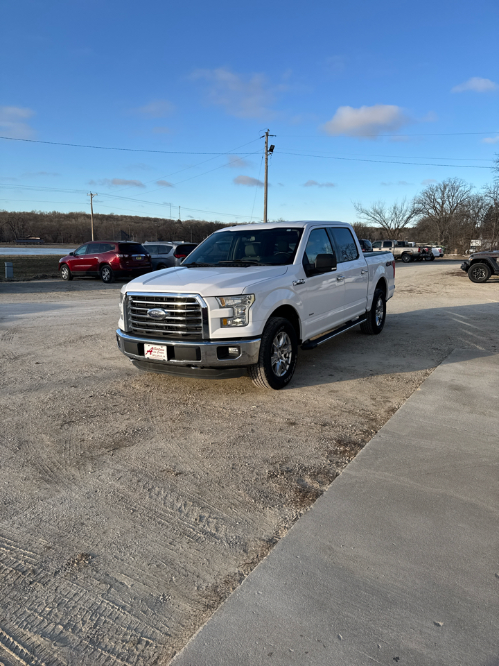 Ford F-150 XLT SuperCrew 4WD 2015