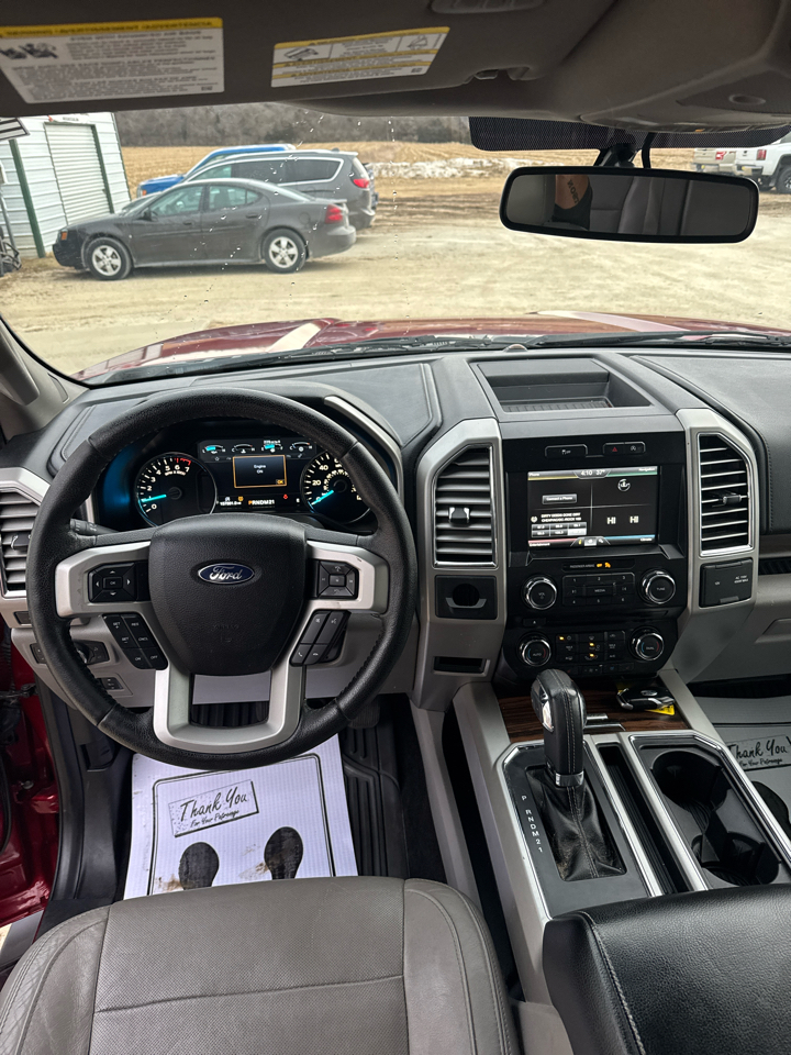 Ford F-150 2WD SuperCrew 157" Lariat 2015
