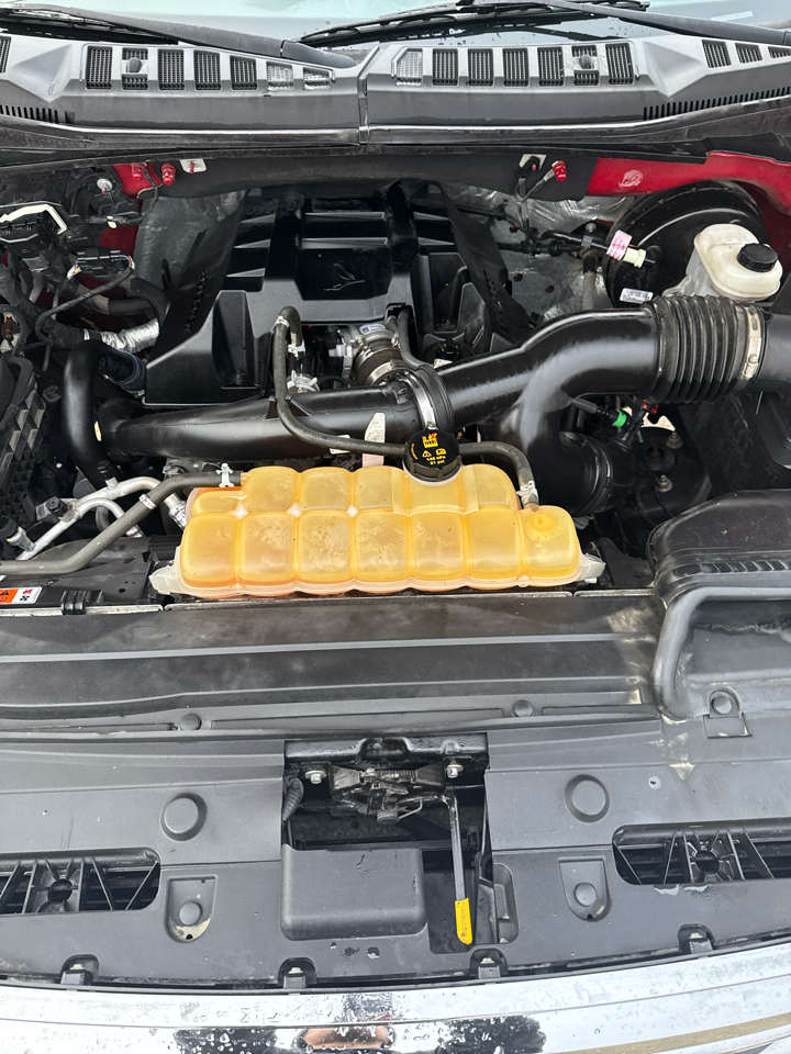 Ford F-150 2WD SuperCrew 157" Lariat 2015