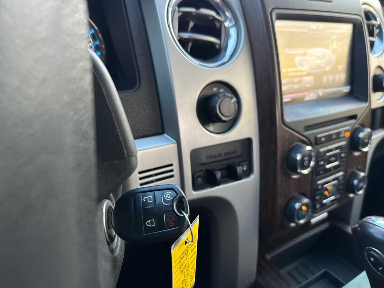 Ford F-150 Lariat SuperCrew 4WD 2014