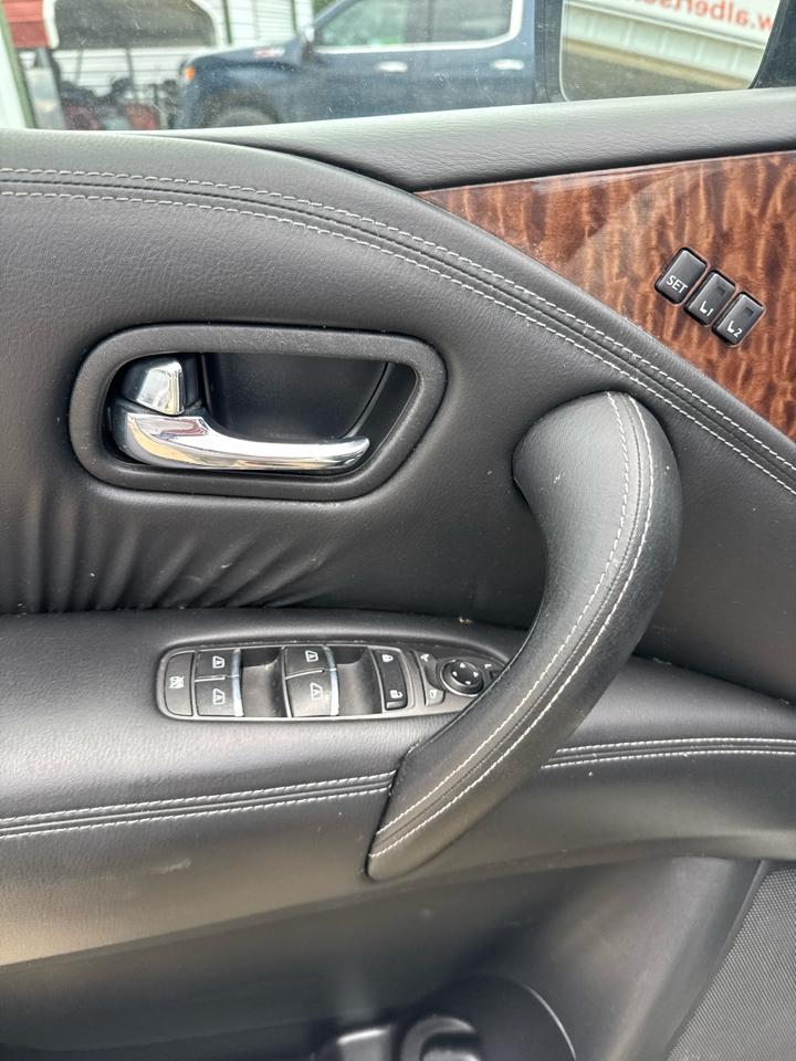 Nissan Armada 4x4 Platinum 2017