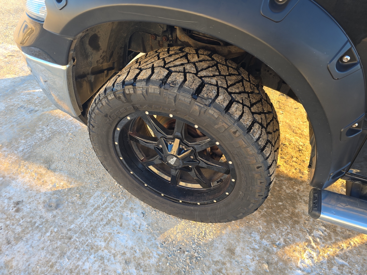 RAM 1500 4WD Crew Cab 140.5" Big Horn 2016