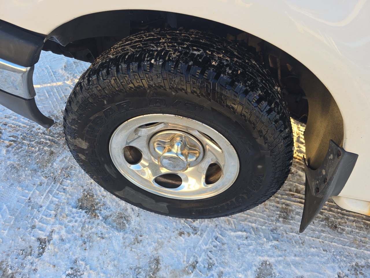 Ford F-150 XL 2WD Reg Cab 6.5' Box 2000