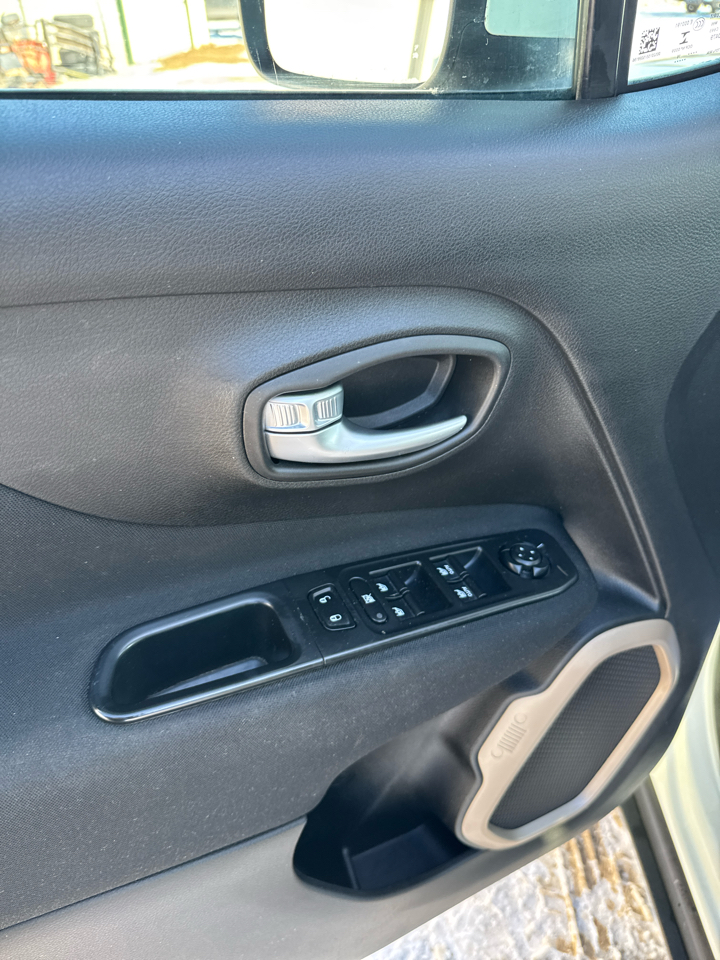 Jeep Renegade 4WD 4dr Latitude 2016