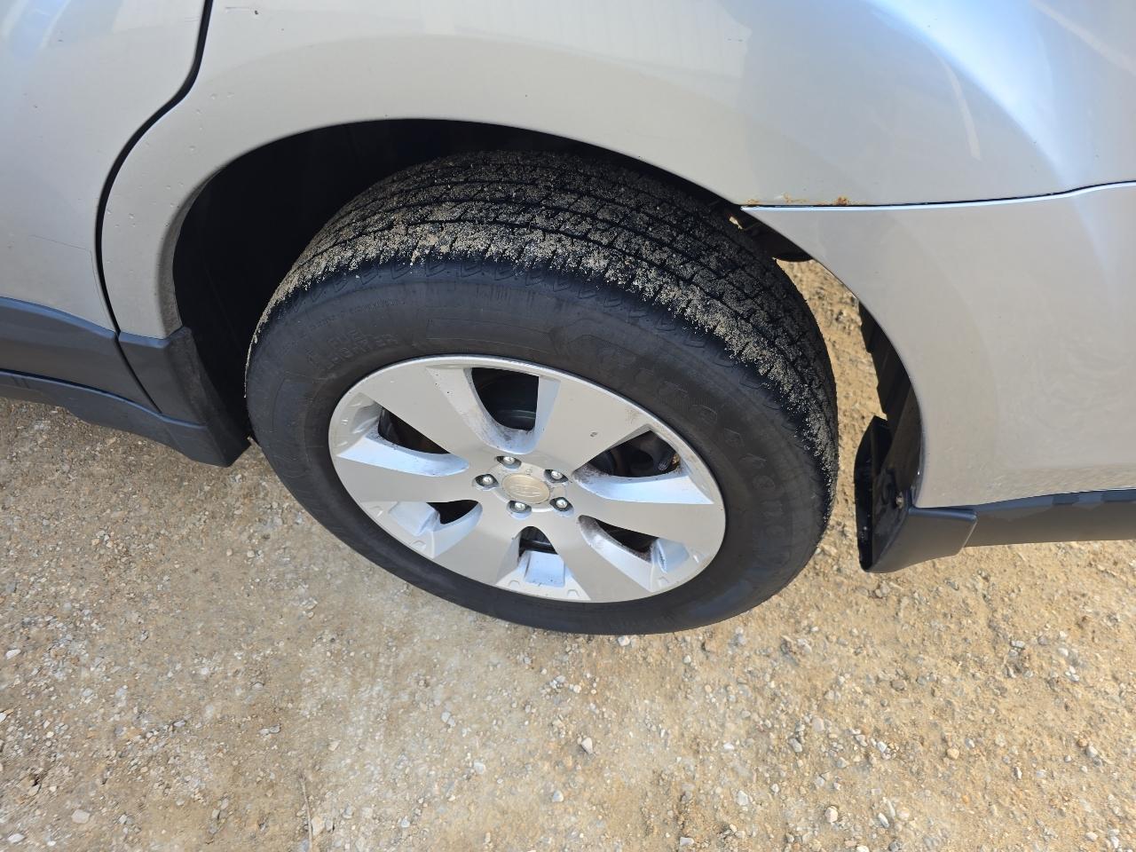 Subaru Outback 4dr Wgn H4 Auto 2.5i 2012