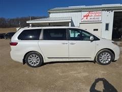 2016 Toyota Sienna 