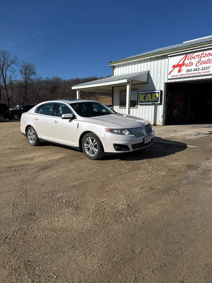 Lincoln MKS 4dr Sdn 3.7L FWD 2011