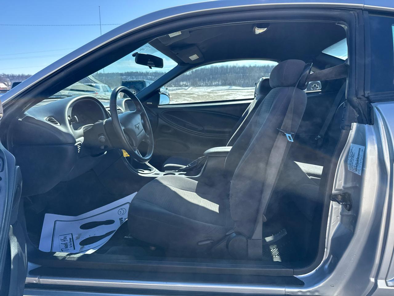 Ford Mustang 2dr Cpe Standard 2004