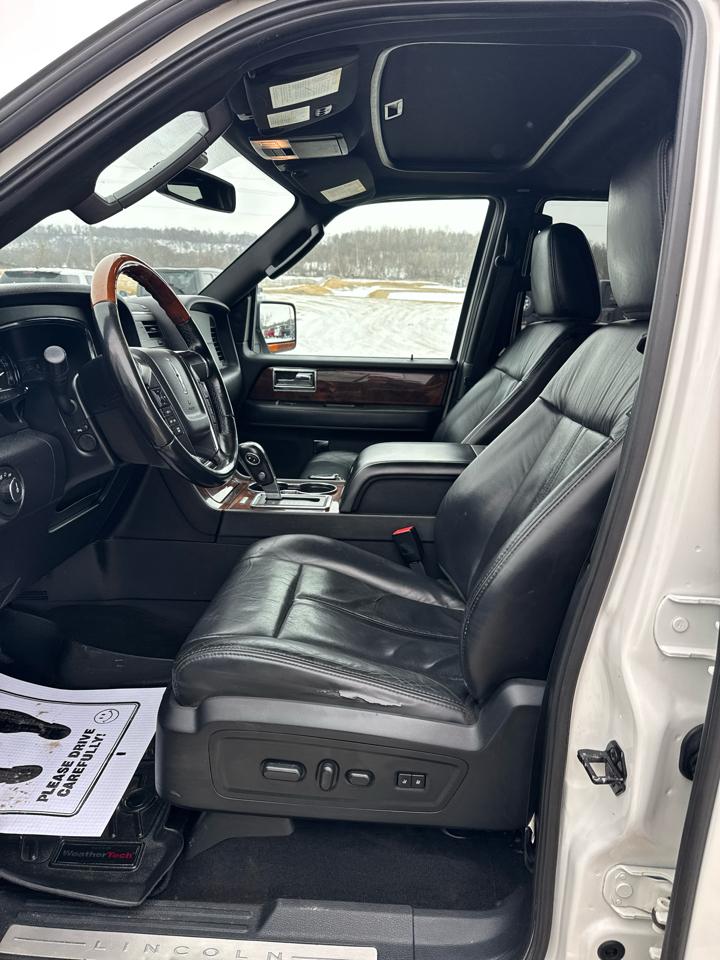 Lincoln Navigator 4WD 4dr 2015