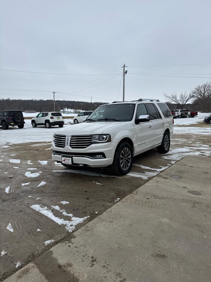 Lincoln Navigator 4WD 4dr 2015