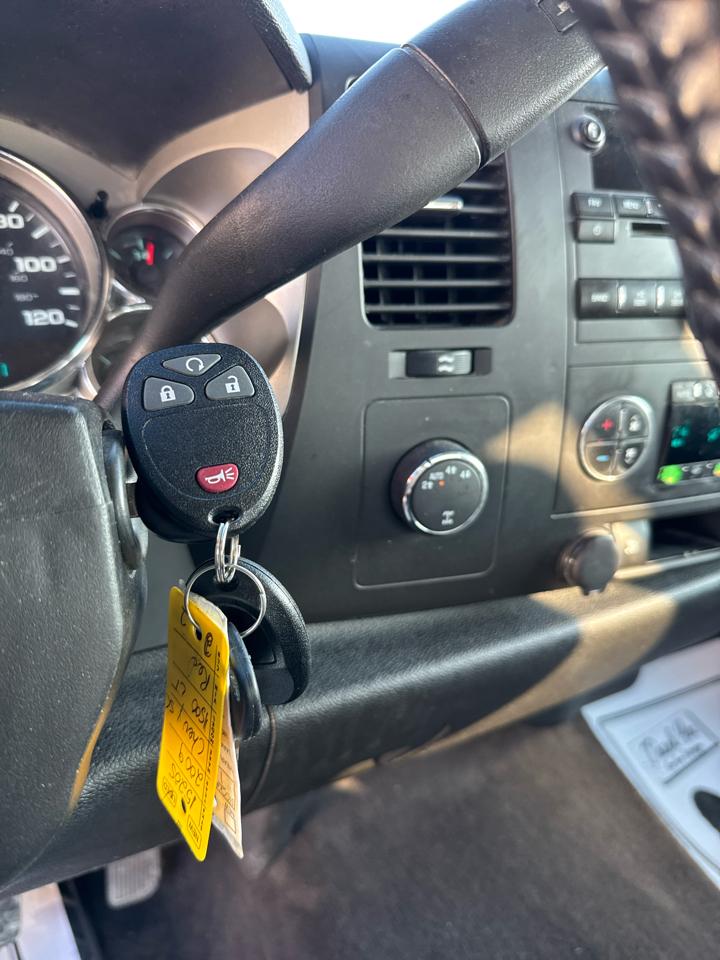 Chevrolet Silverado 1500 4WD Ext Cab 143.5" LT 2009