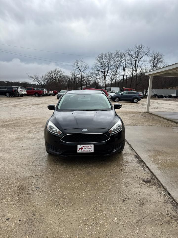 Ford Focus SE Sedan 2017