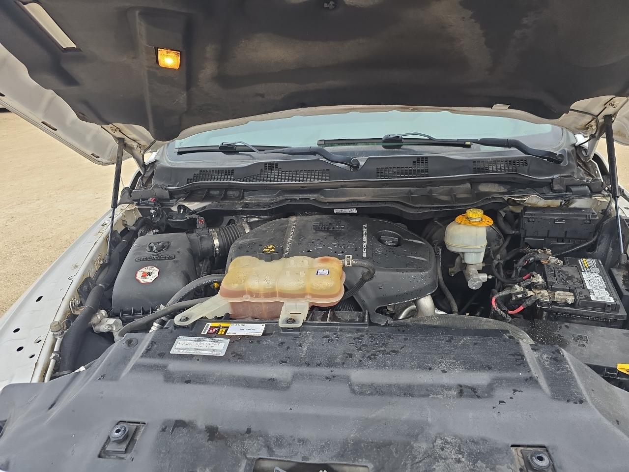 RAM 1500 4WD Crew Cab 140.5" SLT 2014