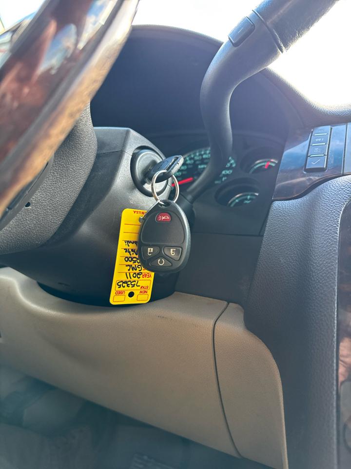 GMC Sierra 2500HD 4WD Crew Cab 153.7" Denali 2011