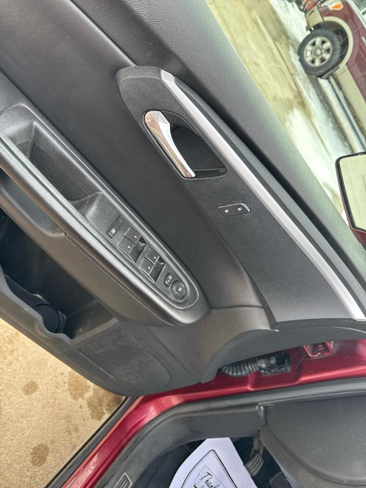 Chevrolet Traverse AWD 4dr LT w/1LT 2011