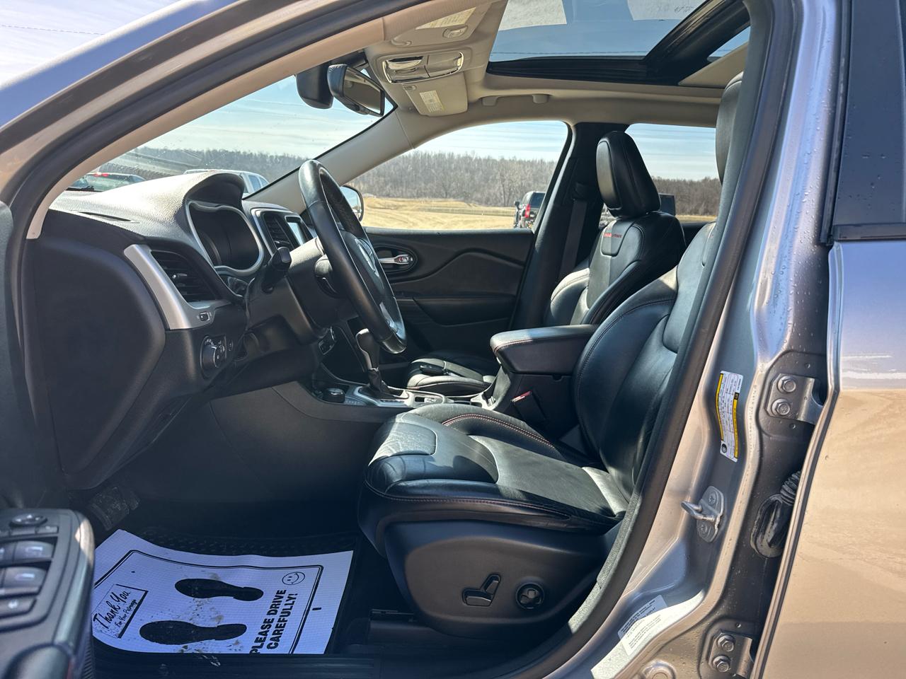 Jeep Cherokee 4WD 4dr Trailhawk 2015