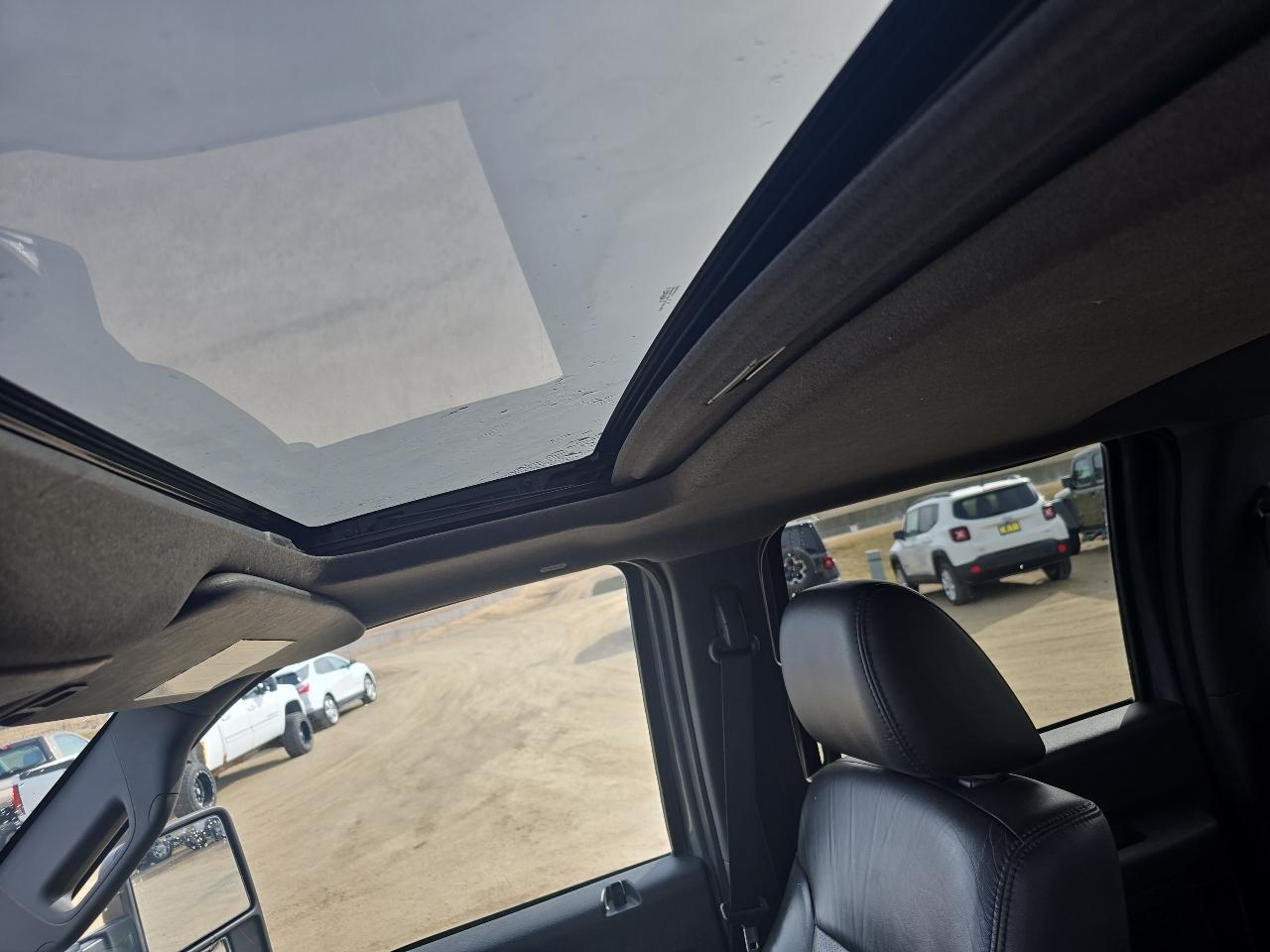 Ford Super Duty F-250 SRW 4WD Crew Cab 156" King Ranch 2011