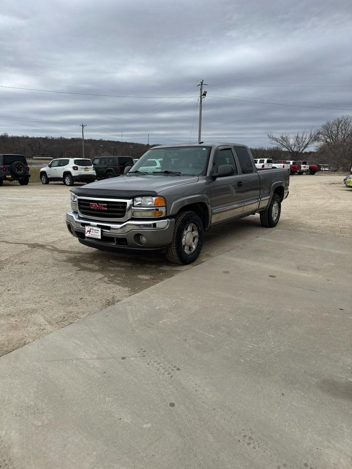 GMC Sierra 1500 Ext Cab 143.5" WB 4WD SLT 2006