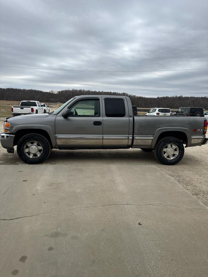 GMC Sierra 1500 Ext Cab 143.5" WB 4WD SLT 2006