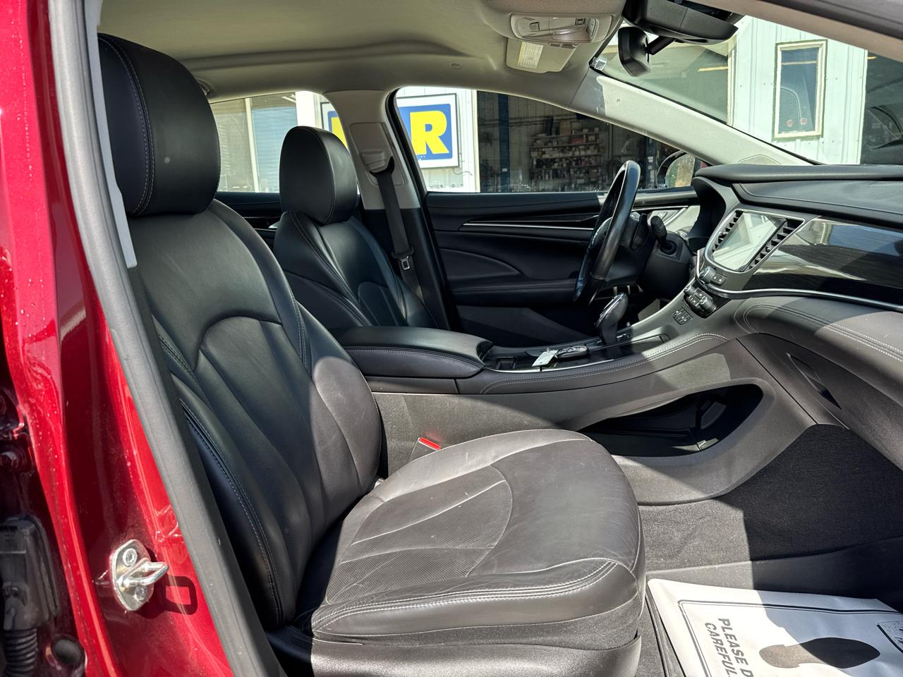 Buick LaCrosse 4dr Sdn Premium FWD 2017