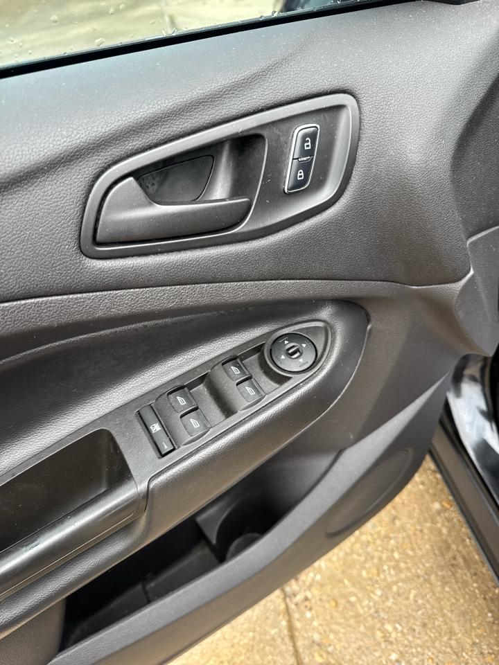 Ford Escape FWD 4dr S 2015