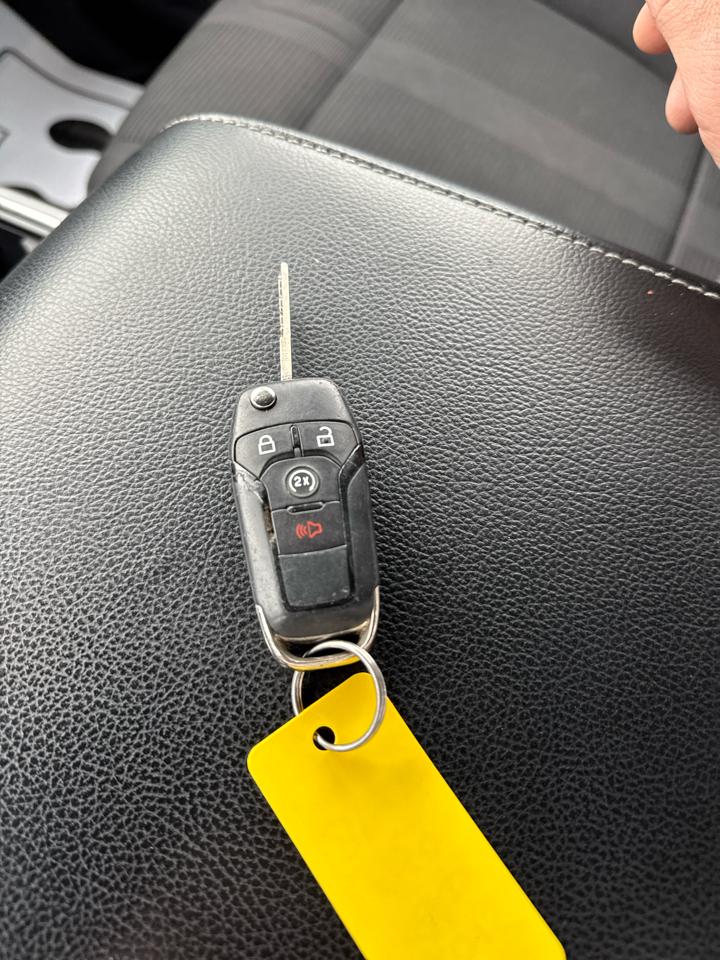 Ford F-150 XLT SuperCrew 5.5-ft. Bed 4WD 2015