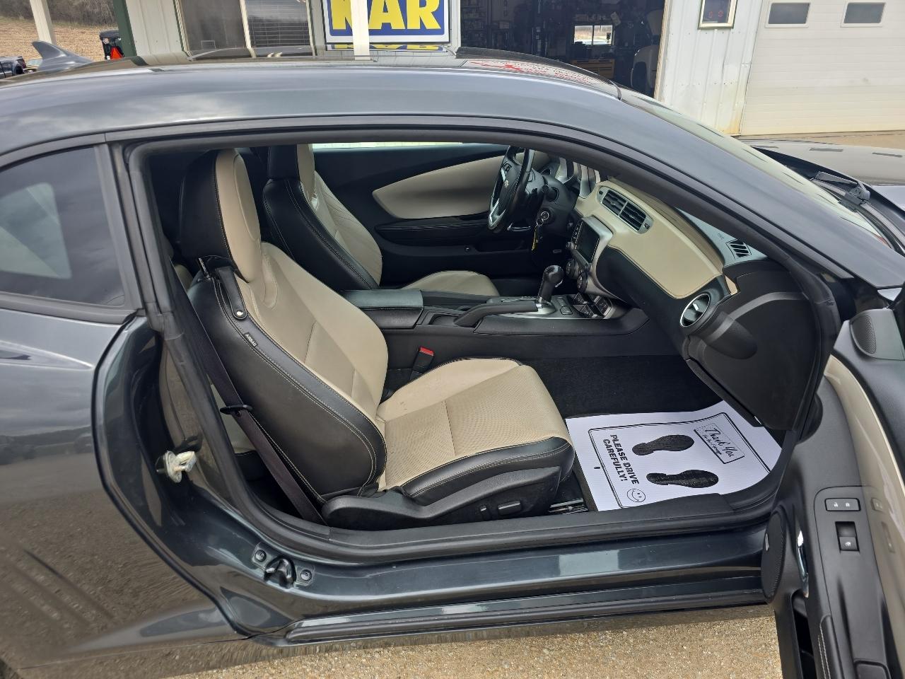 Chevrolet Camaro 2dr Cpe LT w/2LT 2015