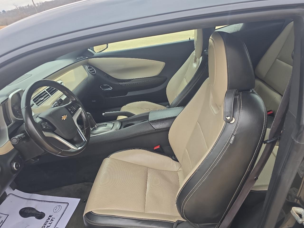 Chevrolet Camaro 2dr Cpe LT w/2LT 2015