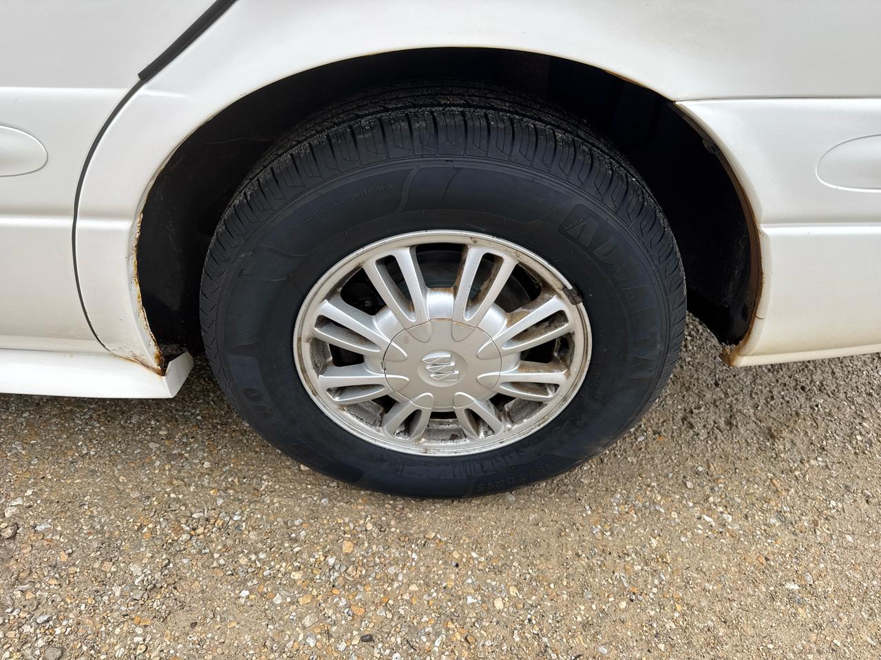 Buick LeSabre 4dr Sdn Custom 2004