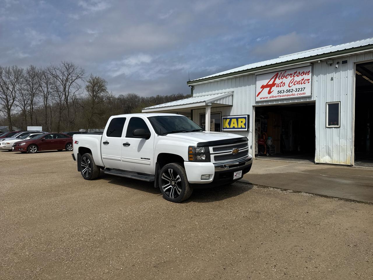 Chevrolet Silverado 1500 4WD Crew Cab 143.5" LT 2009