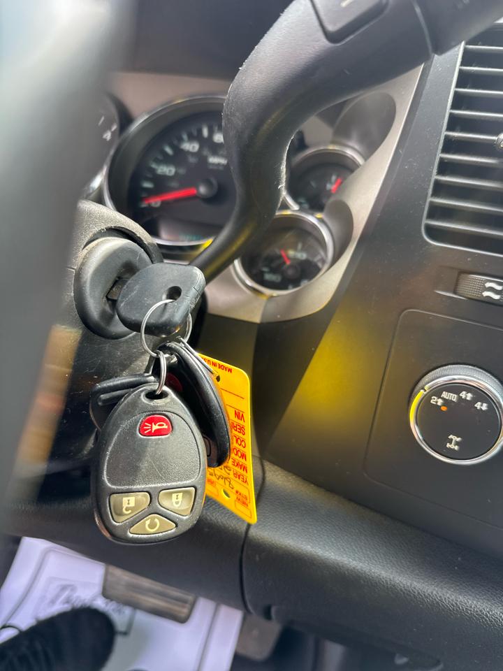 Chevrolet Silverado 1500 4WD Crew Cab 143.5" LT 2009