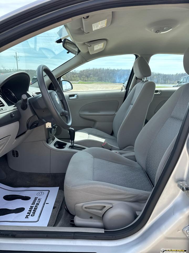 Chevrolet Cobalt 4dr Sdn 2005